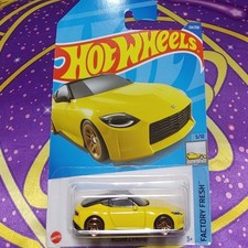 Hot Wheels Nissan Z Proto NISSAN Z PROTO Jaune