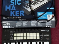 Novation Launchkey 25 MK4 MIDI-Keyboard mit 25 Tasten