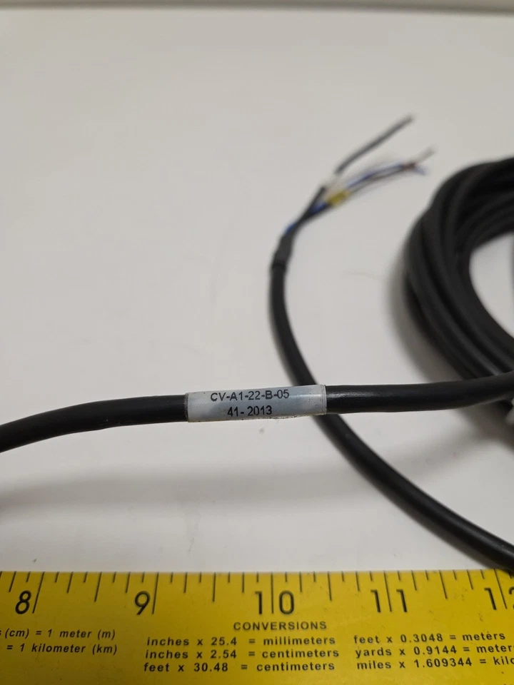 DATALOGIC S50-PA-5-B01-NN 光电开关传感器 带 CV-A1-22-B-05 电缆 — 第 4/4 张图片