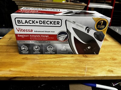 Black+Decker Vitessa Advanced Steam Iron with Stainless Steel Soleplate IR2050