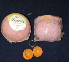 2x Bubbly Belle Bath Bubbles Destress and rejuvenate Size 5 Ring in every bomb
