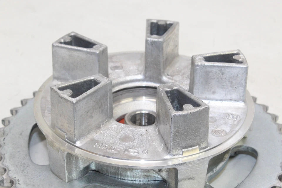 Задняя звездочка 2000 Honda Cbr600f4 43251-mee-000 от оригинального производителя - Изображение 2 из 4