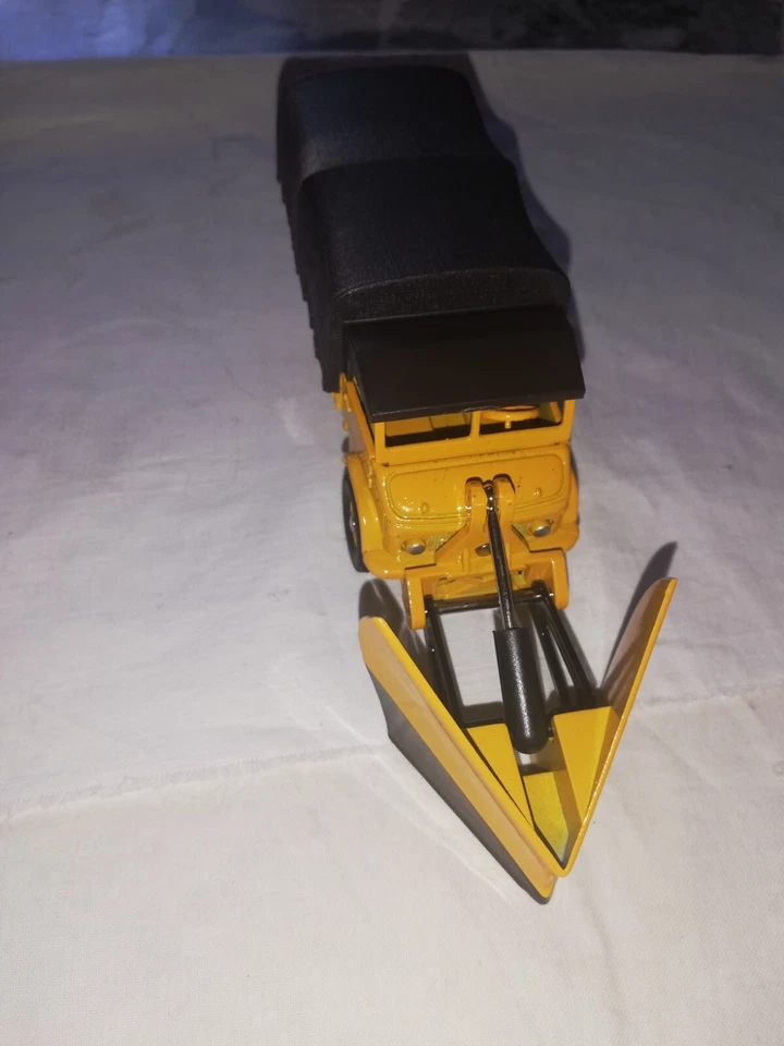 DINKY TOYS ATLAS 567 - CHASSE NEIGE UNIMOG MERCEDES BENZ SCALA 1/43 - Immagine 3 di 4