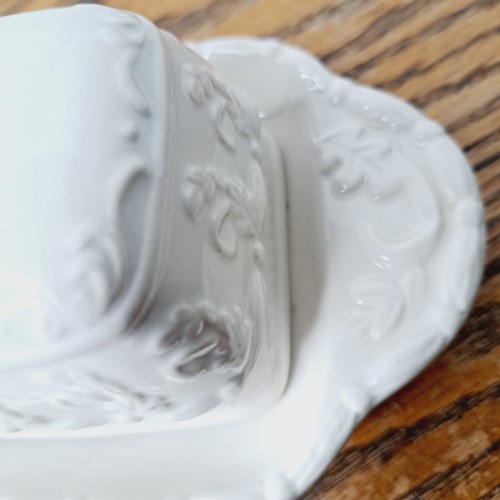 Precious Moments Gathering Lords Blessing Butter Dish Ceramic - Picture 4 of 10