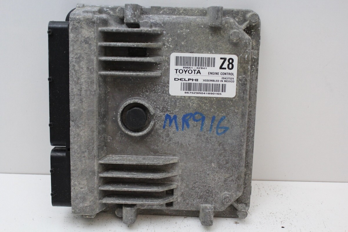 mi確認ページ Toyota Engine ECU Control Module Unit 89661-05050 MB175700