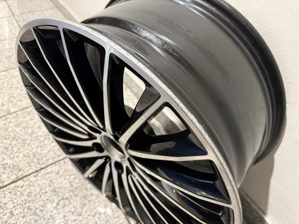 1x orig. Mercedes GLC W254 cerchio in lega cerchio 20 pollici 8,5 x 20 ET34,5 A2544010800 - Immagine 4 di 4