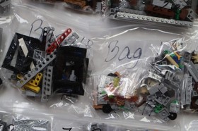 LEGO&reg; Minecraft&reg; 21137 The Mountain Cave 🟧100% Complete W/Instructions