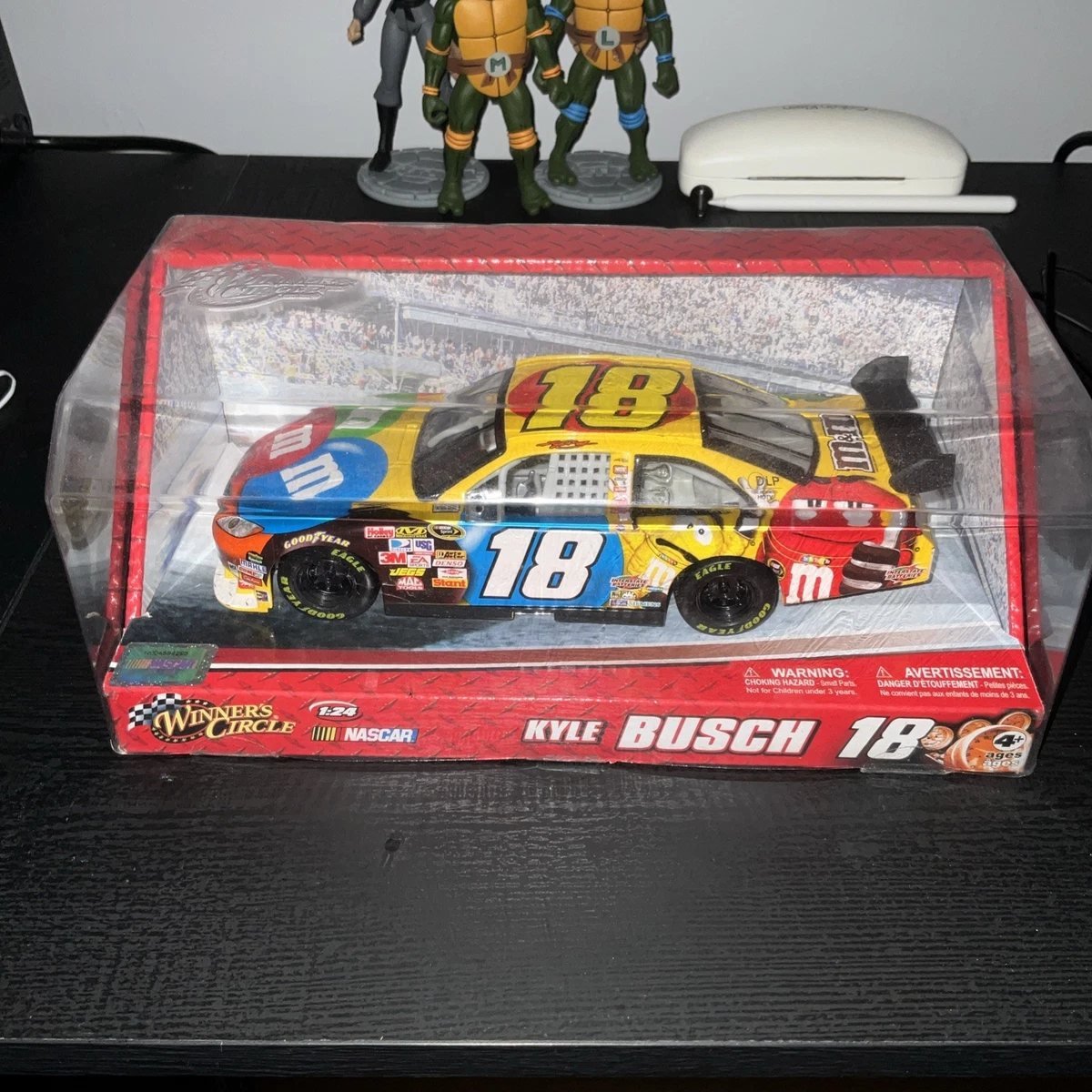 Preços baixos em Kyle Busch NASCAR Diecast Carros de Corrida 1:24