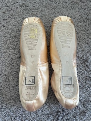 バレエ Freed of London Maltese Cross Freed Classic DV Maltese Cross Maker Pointe Shoes Size 6.5 M (6 1