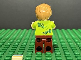 LEGO Shaggy Rogers Minifigure Seaweed Starfish Shirt scd012 75903 Scooby Doo