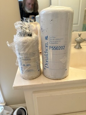 Donaldson Fuel Filter Lot P550858 & P550202 Fuel Water Separator