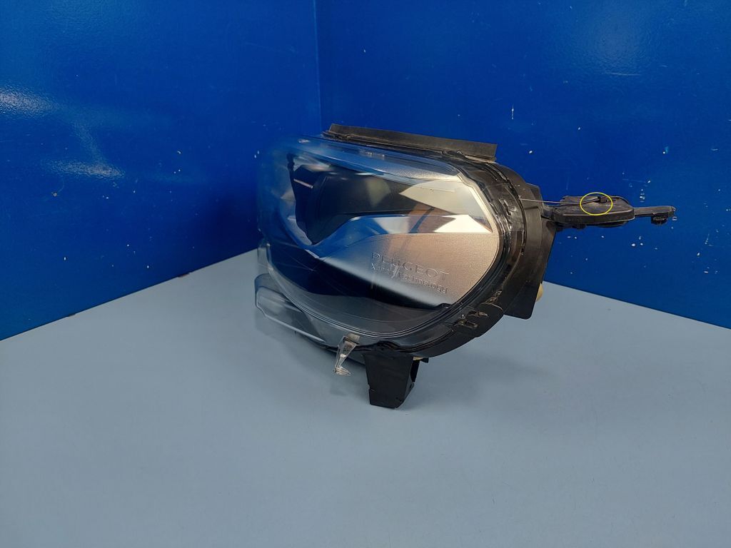 Peugeot Expert 2020 Left front headlight headlamp 9808573580 