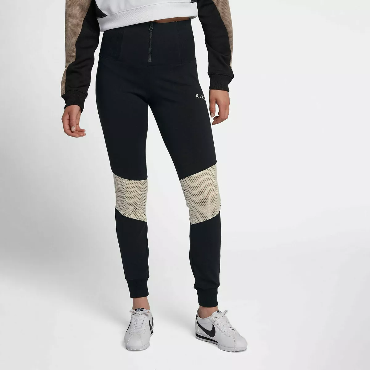 Women's Nike Sportswear Essential Leggings L Black Light Bone