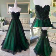 Gothic Wedding Dresses Sleeveless Black and Green A Line Sleeveless Bridal Gowns