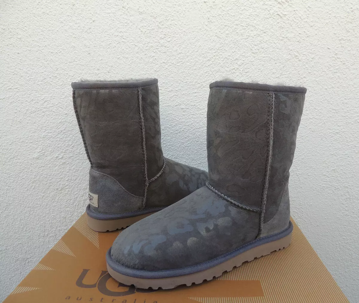Ugg boots shop women gray