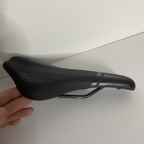 Selle San Marco Breitsattel mit gratis Universal Sattelstützenklemme