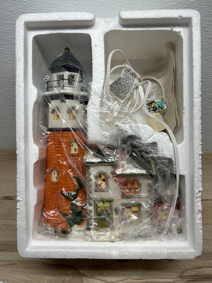 Santa's Collection Victorian Series Ceramic Cape May