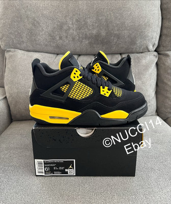 Nike Air Jordan 4 ブラック/イエロー Nike Air Jordan 4 Retro GS Thunder 2023 Size 6Y / Womens 7.5