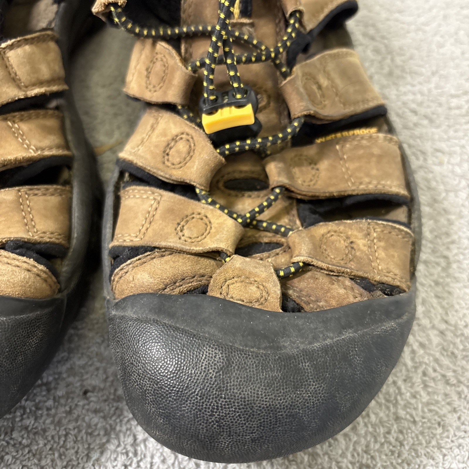 Sandali Keen Newport H2 uomo taglia 9 5 10 marrone impermeabili sportivi