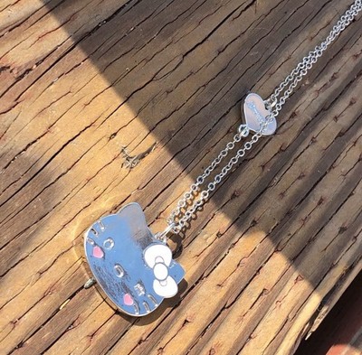 Silver Tone Hello Kitty Necklace for Kids   Cute & Fun Fashion Jewelry