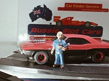 SCALEXTRIC / OTHER MICRO ICONS THE GARAGE MOE SLOT CAR TRACK VISITOR 1/32 -EC