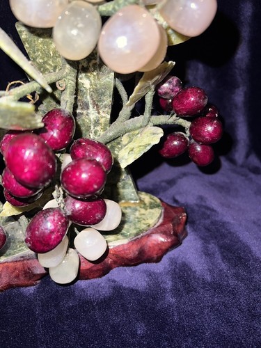 Traubenbaum Chinesische Jade Stein Obst Skulptur Bonsai Achat MCM mit Sockel Vintage - Bild 7 von 24