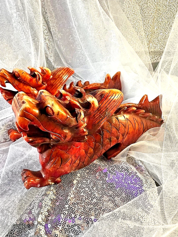Pedra-sabão chinesa fina esculpida à mão 9" Foo Dog Dragon Serpent vermelha - Imagem 4 de 4