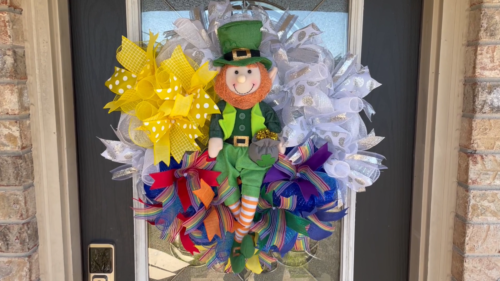 XL Kobold Regenbogen St. Patricks Day Kleeblatt Netz Türkranz Wohndeko - Video 1 von 1