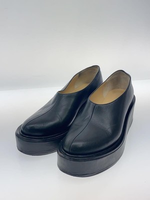 CLANE VOLUME SOLE SHOES