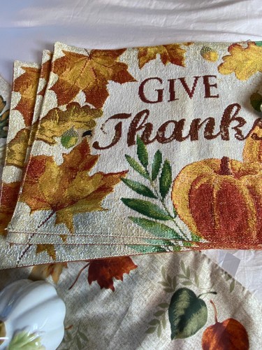 LOT Thanksgiving Fall Harvest Dining Plates Mats Bowls Ceramic Pumpkins Runner - Picture 7 of 7