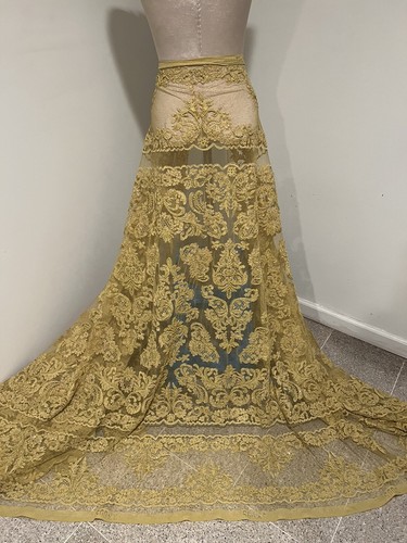 Gold Corded Embroidery Sequins Beads Bridal Lace Fabric 50” Width 1 Yard - 第 1/9 張圖片
