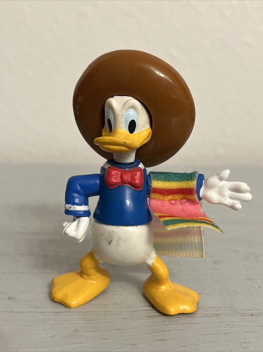 DONALD DUCK THE THREE CABALLEROS DISNEY 3.2” ACTION FIGURE VNTG