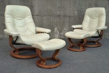 Pair of Danish Modern Ekornes Stressless Large Recliner Chairs in Cream Leather