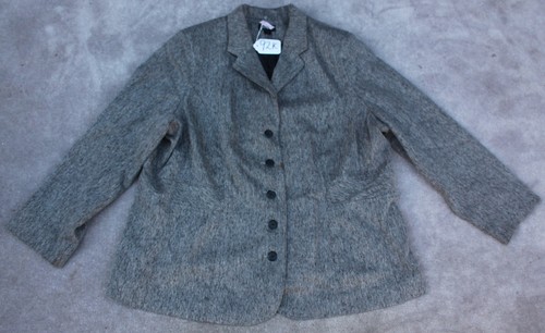 AVENUE WOMEN JACKET/TOP Size - 22. TAG NO. 92K - 第 2/5 張圖片