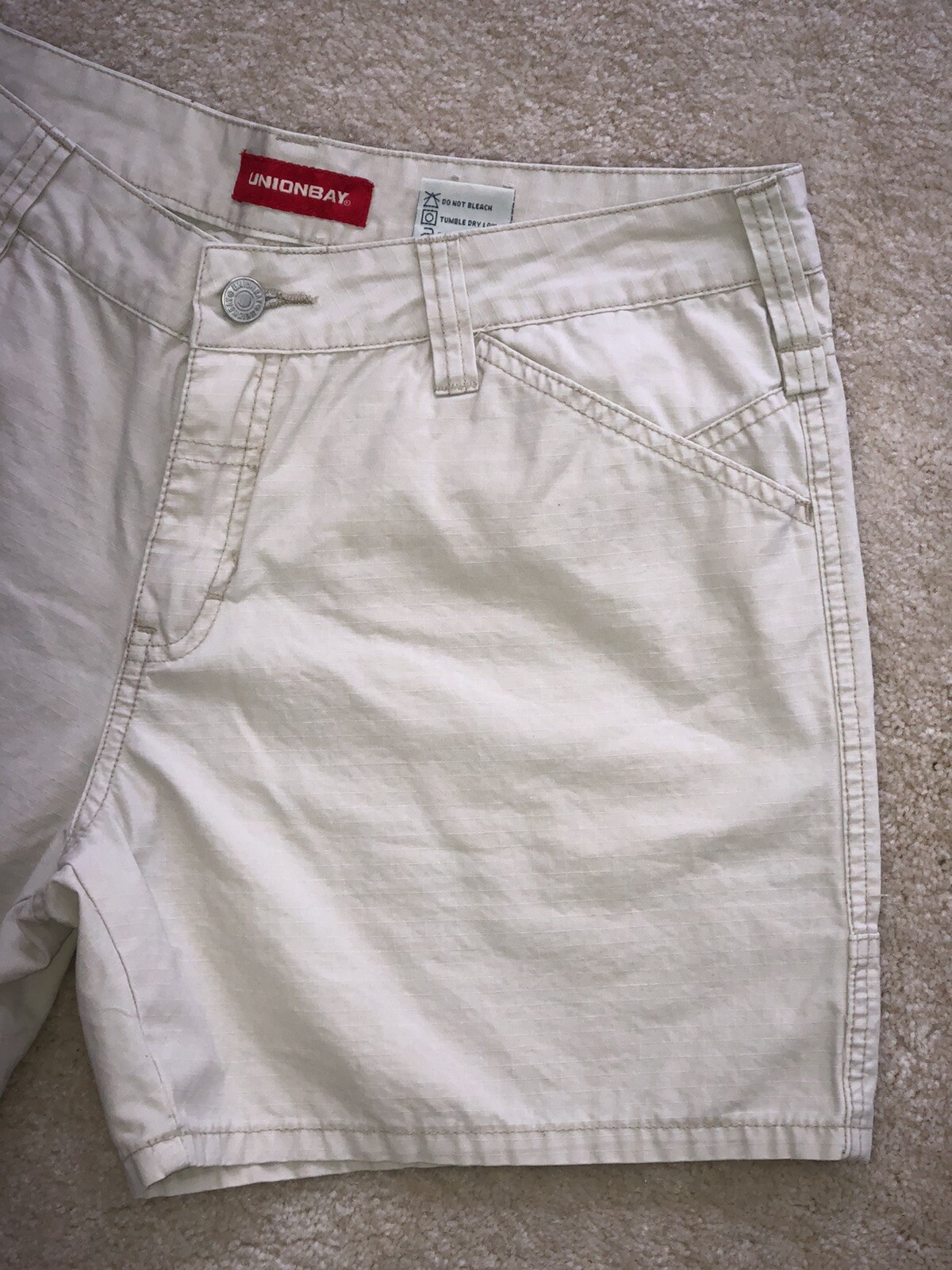 Picture 4 of 24