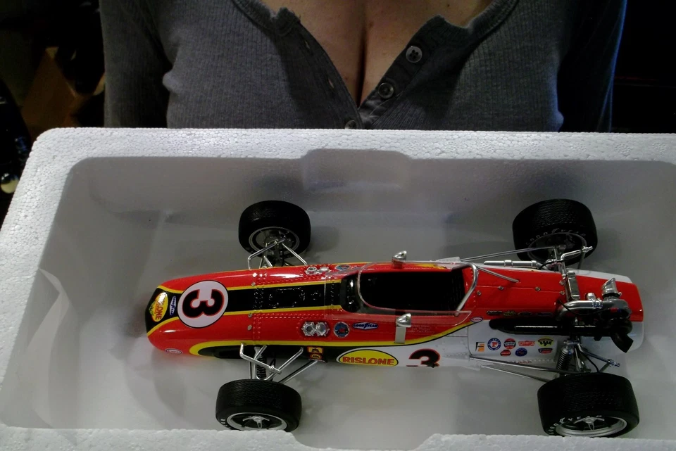 Coche de carreras vintage ganador Bobby Our Rislone Eagle Indy 500 1968 resina R18029 Foto 2 de 4