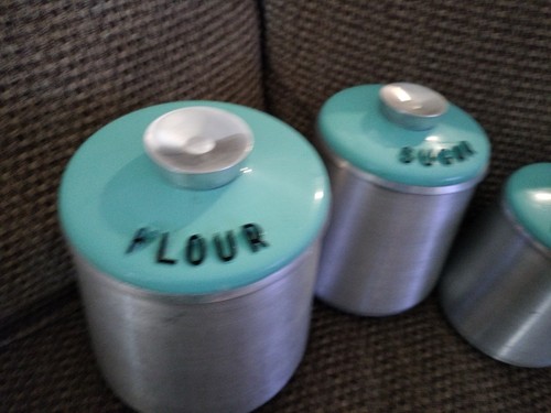 Vintage Kromex Aluminum "Beehive" Canister Set w/Turquoise Lids Set of 4 READ - Picture 2 of 7