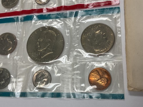 1975 MINT SET PROOF Uncirculated 2 SETS P & D Philadelphia & Denver ORIGINAL!!!! - Picture 3 of 9