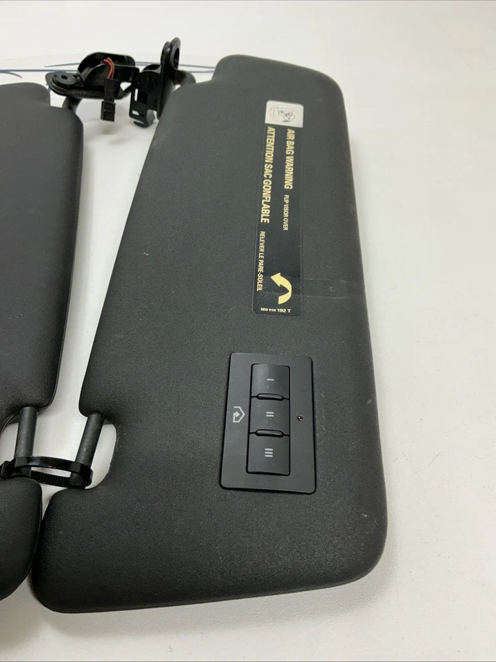 Parasol izquierdo y derecho AUDI S4 2004-08 OEM: 8E0857551/551 Foto 3 de 4