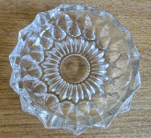 ITALIAN VINTAGE PRESSED GLASS ASHTRAY DISH GLASS BOWL - Picture 2 of 6