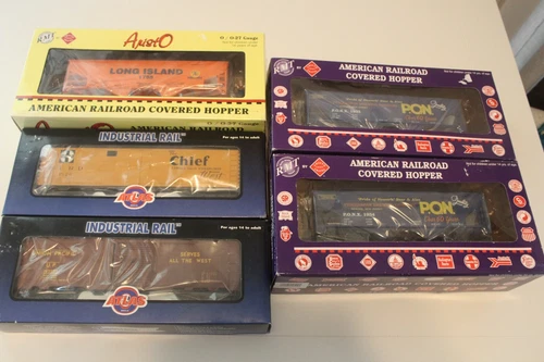 O Gauge. 5 car rolling stock. NIB. FREE SHIPPING As Listed and Pictured.