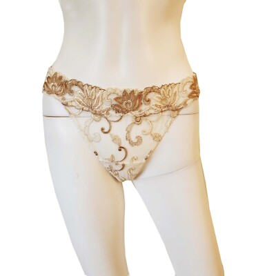 VINTAGE Rigby & Peller of London Sheer Floral Lace Embroidered Thong Panty
