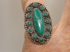 VINTAGE SOUTHWESTERN STERLING SILVER TURQUOISE RING SZ 5 1/2