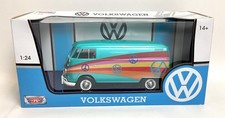 MotorMax VOLKSWAGEN 1/24 Scale DieCast Volkswagen Type 2 Peace Van