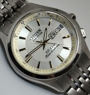 Citizen Exceed Radio Solar Watch - Day of Week Display Titanium Band LW Used