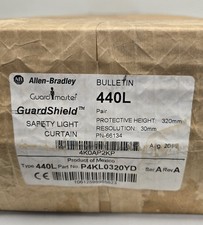 ALLEN BRADLEY BULLETIN 440L SAFETY LIGHT CURTAIN PAIR P4KL0320YD.