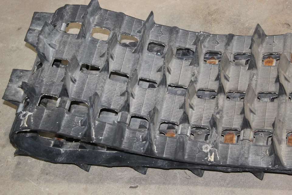 Polaris Rmk 800 2014 155 pulgadas pista 155x15x2,25 paso 2,86 tacos faltantes Foto 2 de 4