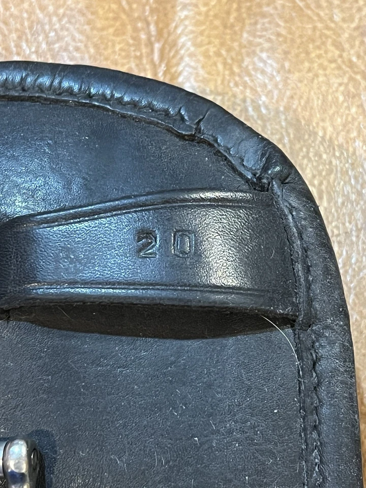 Size 20 Nunn Finer Anatomical Dressage Girth Black - Image 2 of 4