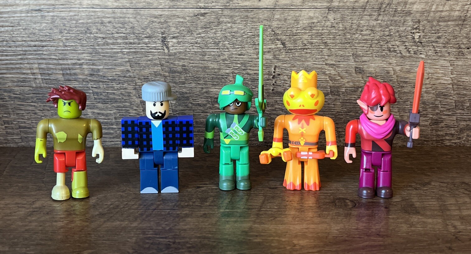 Roblox Toy Lot Action Figures And Accessory Pieces Some Doomspire Collectible