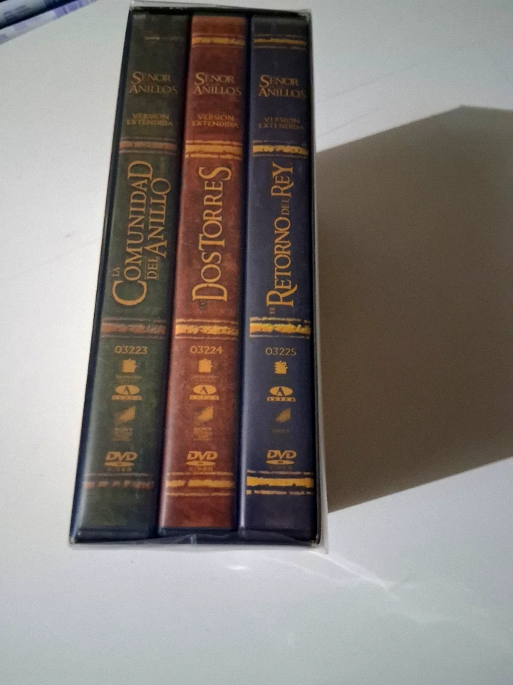 DVD "EL SEÑOR DE LOS ANILLOS TRILOGIA" AUTOGRAFO SIGNED AUTOGRAPH ELIJAH WOOD 12 - Imagen 3 de 4